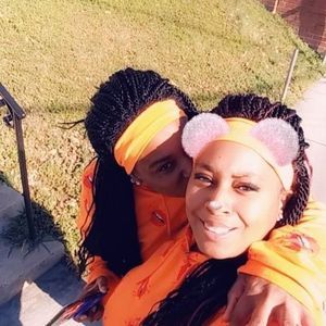 Meet your Posher, Donita